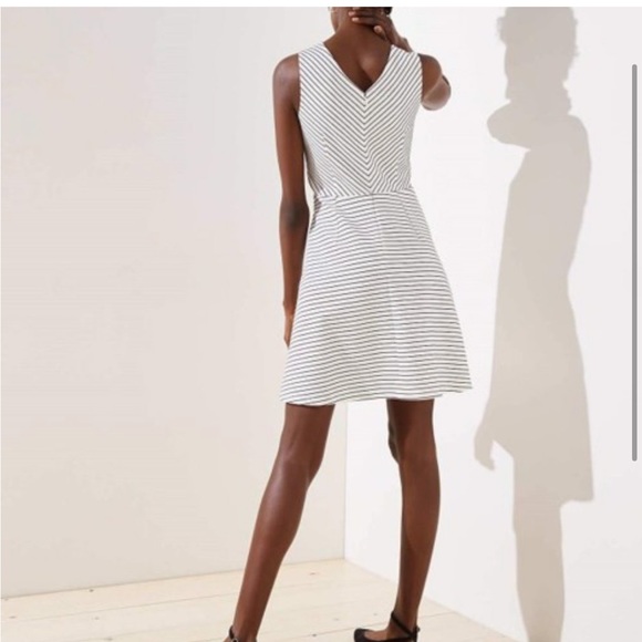 FINAL PRICE! 
Ann Taylor LOFT Chevron Stripe Dress - Picture 3 of 5